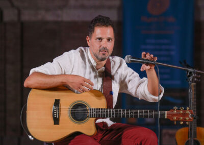 Chitarra fingerstyle 22