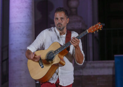 Chitarra fingerstyle 5