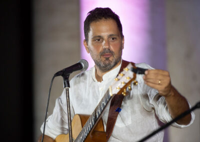 Chitarra fingerstyle 63