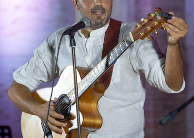 Chitarra fingerstyle 64