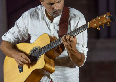 Chitarra fingerstyle 69